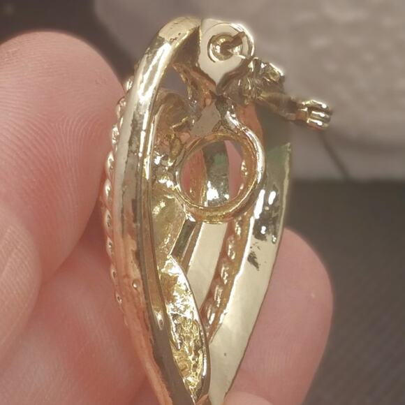 Vintage Gerry's Triple Heart Brooch Pendant Textured Gold Tone Pin 1960-1970 - Picture 6 of 11